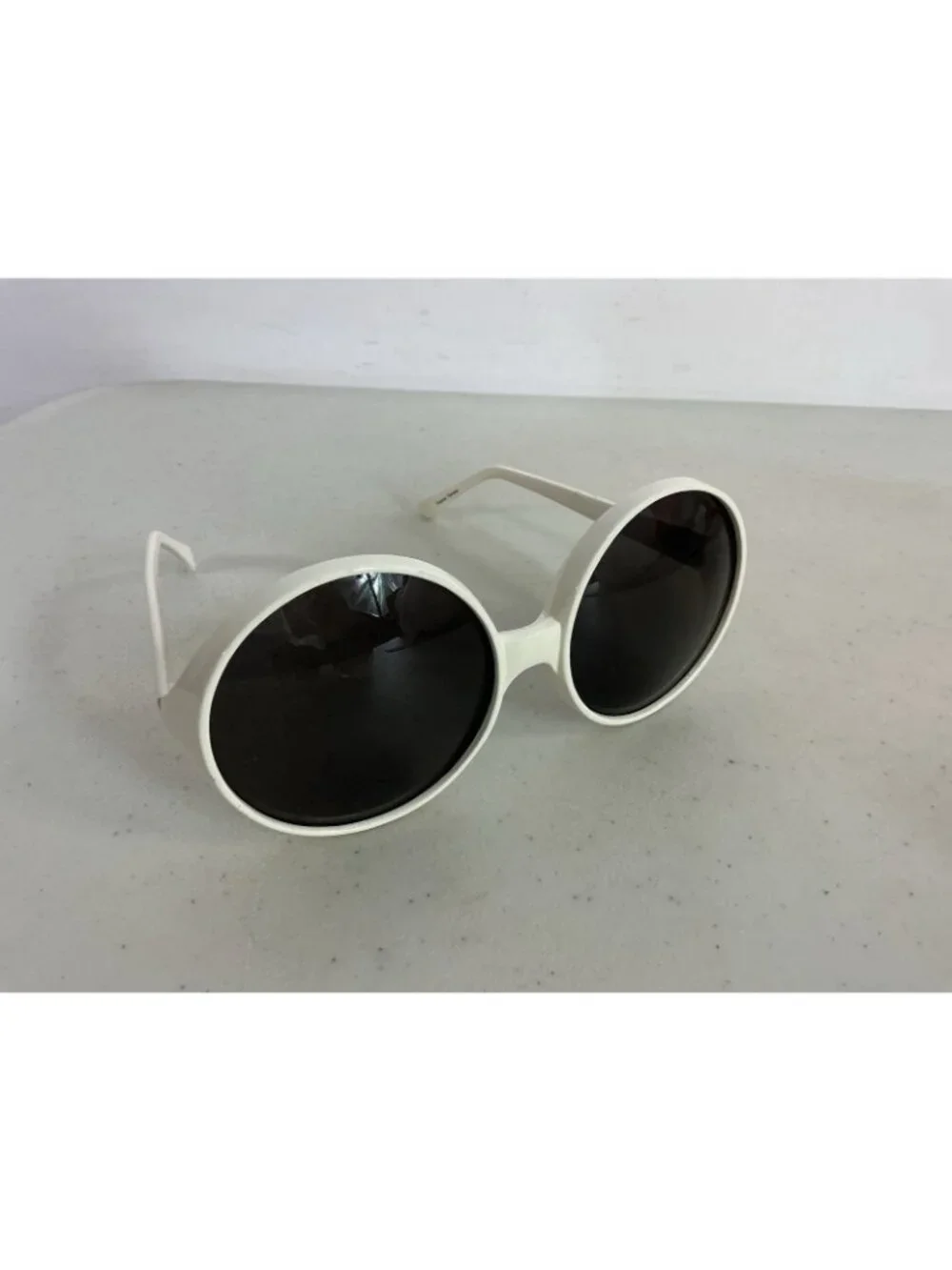 Vintage Dyce Large Round Lens White Sunglasses Retro Y2K
